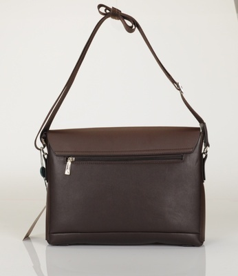 品味商务格调，精选经典男包 保定白沟根辉箱包销售部厂家直销