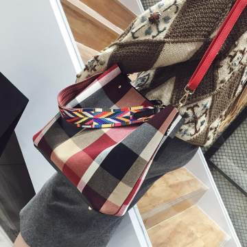 鑫晶D863 春季潮流与实用主义的完美融合